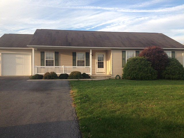 1st image of 39 Somerset Dr