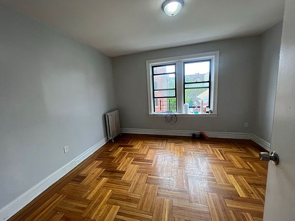 4th image of 320 Fairmount Ave APT 402