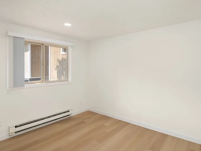Evergreen Residences — Photo 13
