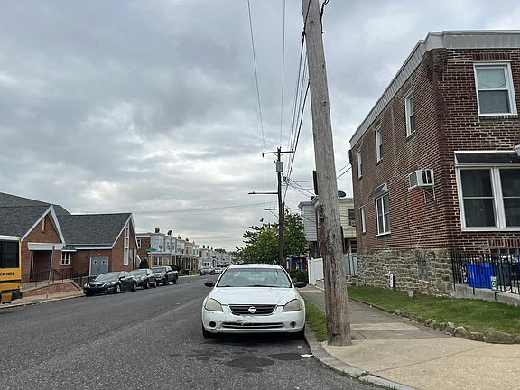 4th image of 154 Rosemar St