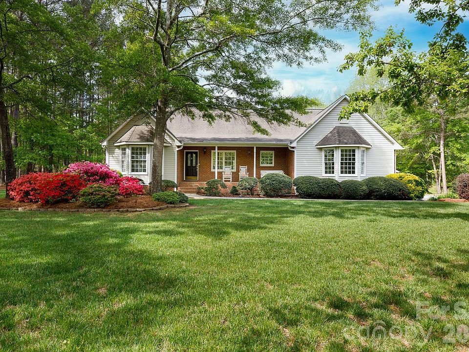 1st image of 4307 Edgeland Rd