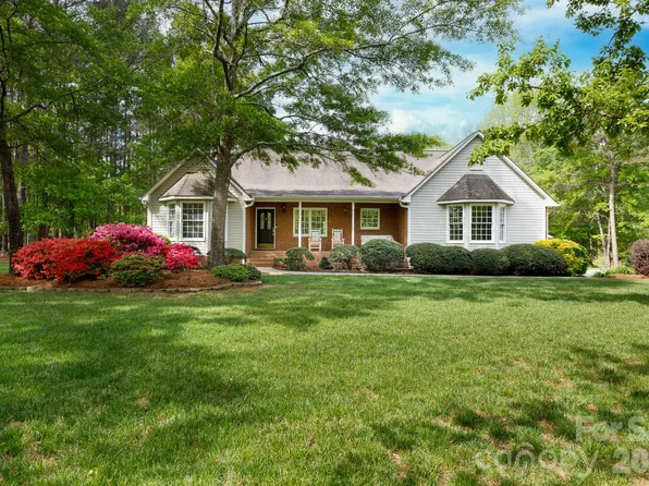 4307 Edgeland Rd, Edgemoor, SC 29712