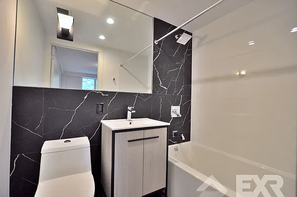 Rented by EXR | media 20