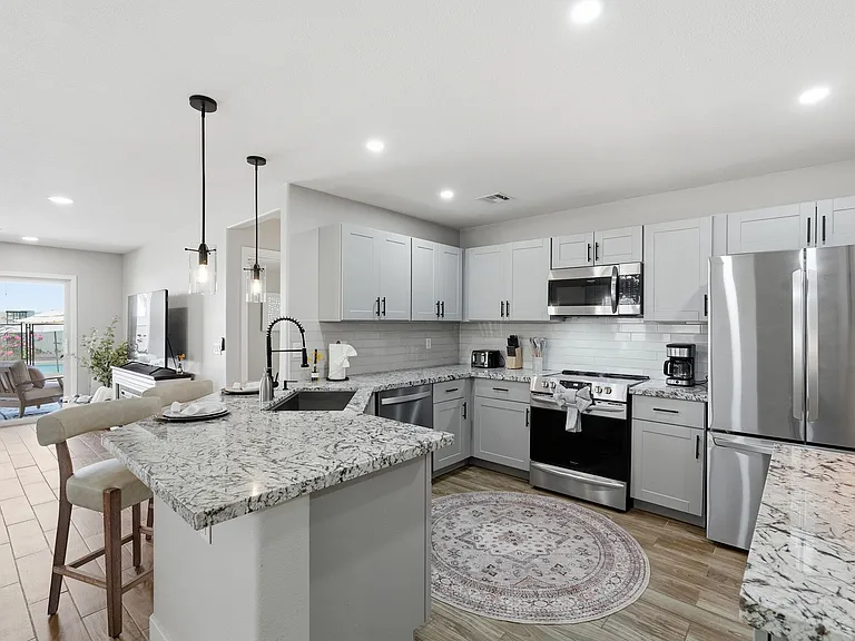 4665 E Longhorn St — Photo 10