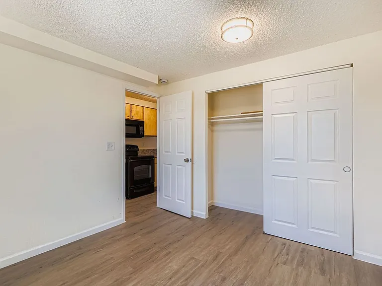 Casa Serena Apartments — Photo 12