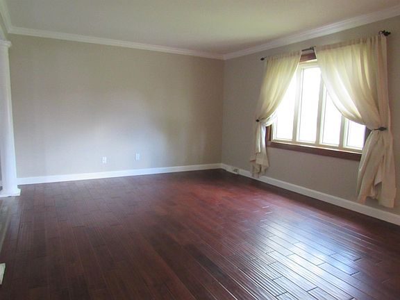 5th image of 7073 Kirkcaldy Dr
