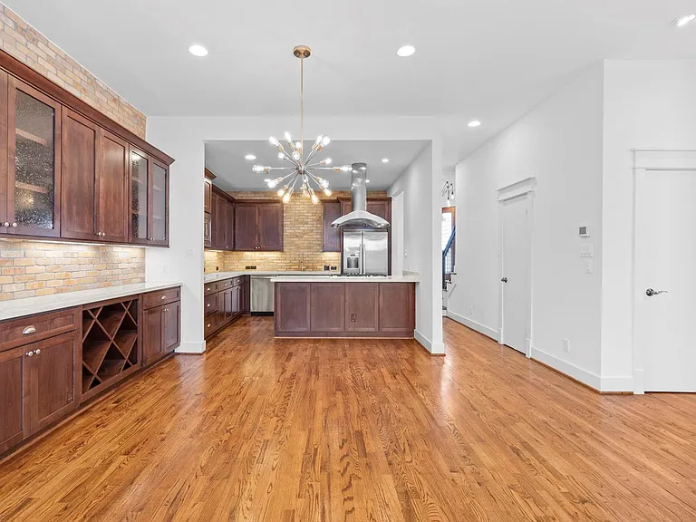 4503 Floyd St — Photo 15