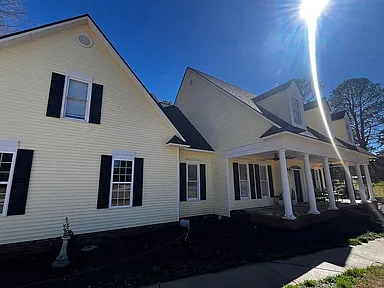 2819 Sellars Rd — exterior photo