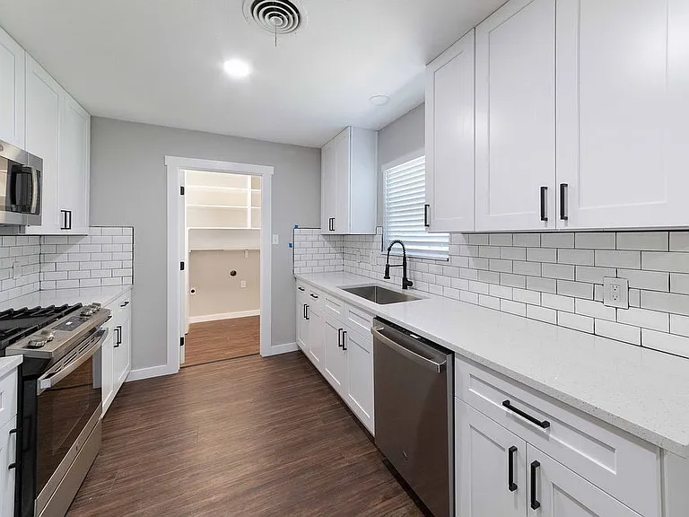 11603 Oak Trl — Photo 2