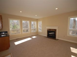 440 Lowell St, Andover, MA 01810