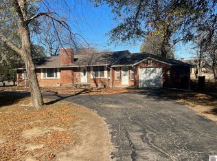 6240 Benton Rd, Paducah, KY 42003