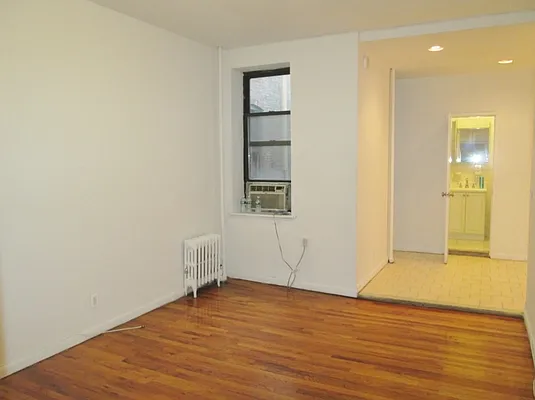 Rented by Keller Williams NYC | media 8
