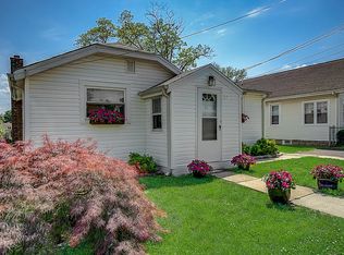 32 Essex St, Middletown, NJ 07748