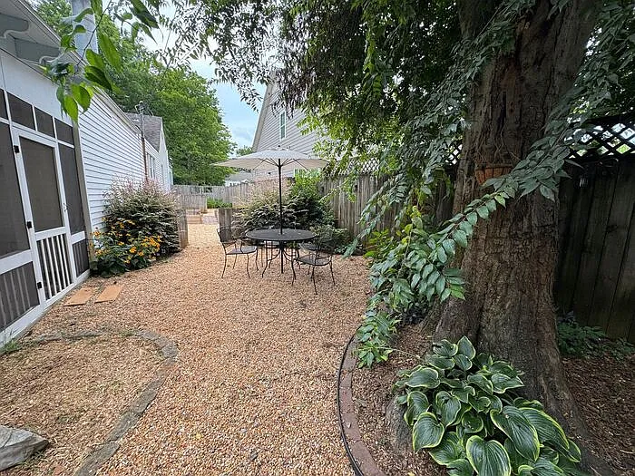 2602 Poincianna St SW — Photo 22
