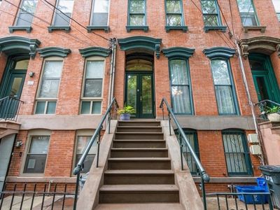 279 Varick St, Jersey City, NJ, 07302