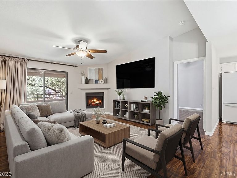 2641 S Durango Dr APT 201, Las Vegas, NV