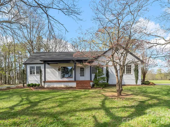 4267 County Home Rd, Conover, NC 28613