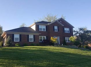 7301 Walnut Creek Dr, West Chester, OH