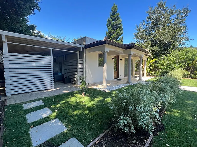 981A Manor Way — Photo 1