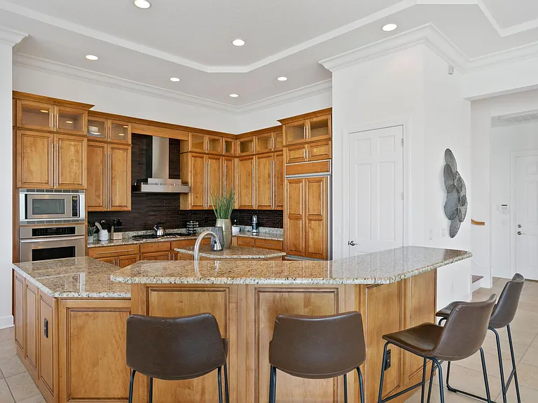 4130 Causeway Vista Dr — Photo 24