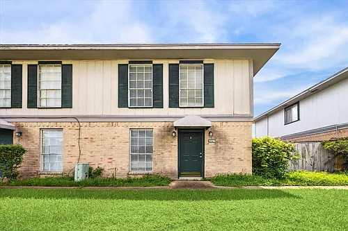 1916 Upland Dr Photo 1