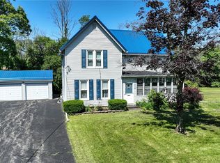 1832 E Middle Rd, Silver Creek, NY 14136