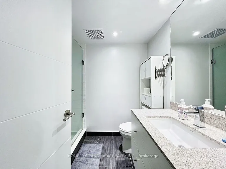525 Adelaide St W #1620 — Photo 8