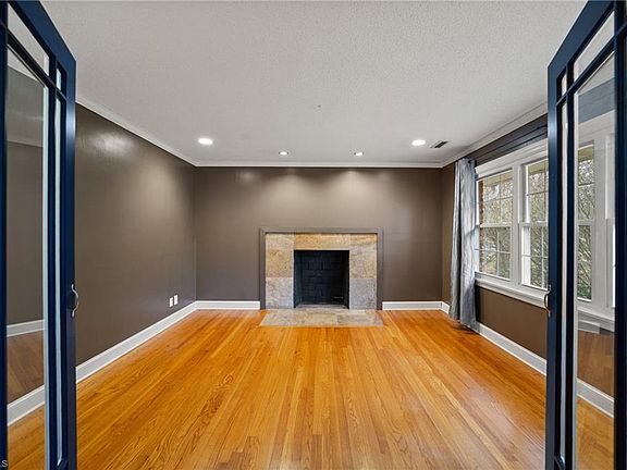 5th image of 4009 Alonzo Dr