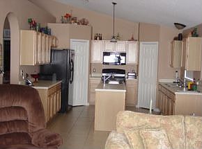 4th image of 7540 Park Hill Ave