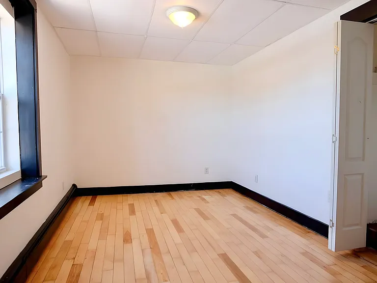 114 Garvins Falls Rd #A — Photo 10