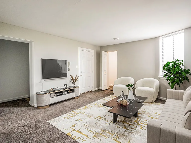 Kirkwood Apartments — Photo 1