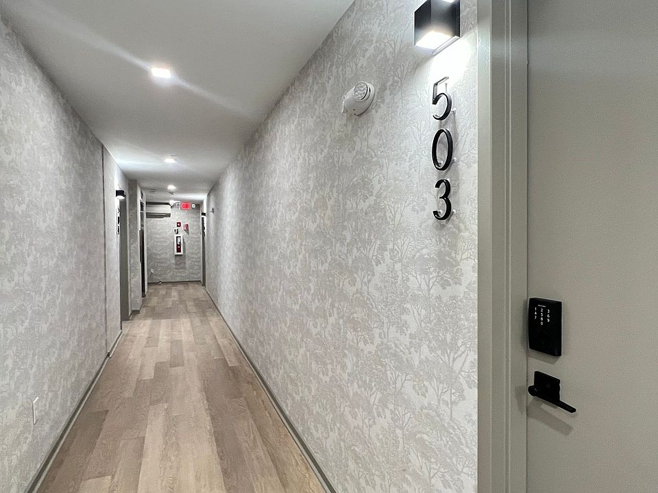 1st image of 733 W Pratt St #401