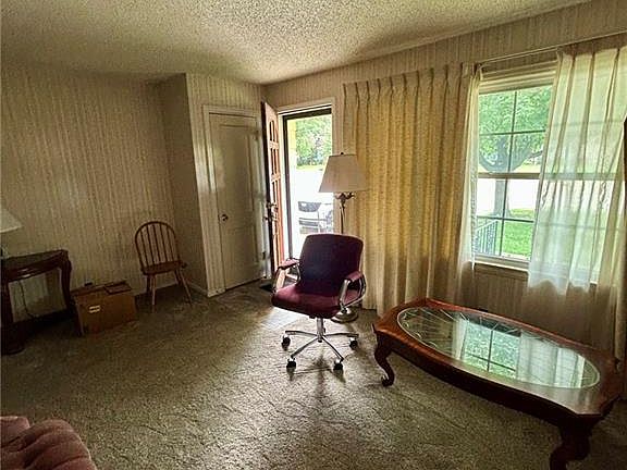 5th image of 3004 Southern Ave
