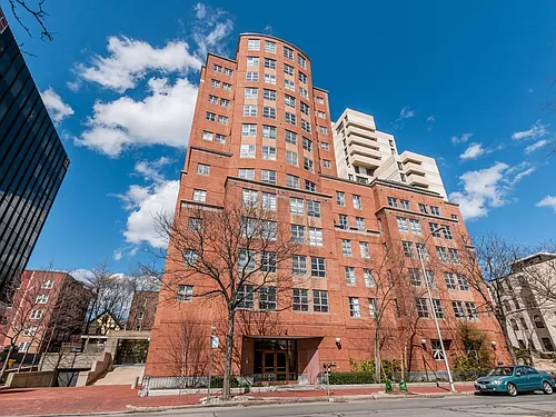 931 Massachusetts Ave Photo 1