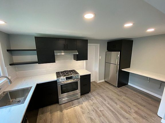 Brand new chef's kitchen