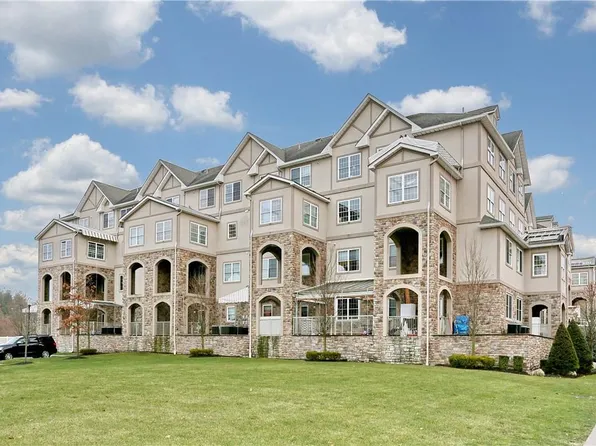 1101 Parkview Drive, Spring Valley, NY 10977