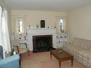 4th image of 66 Howland Ave