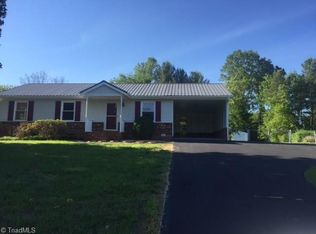 9494 Baux Mountain Rd, Germanton, NC 27019