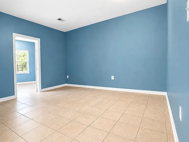 44 Astor St #3 — Photo 4