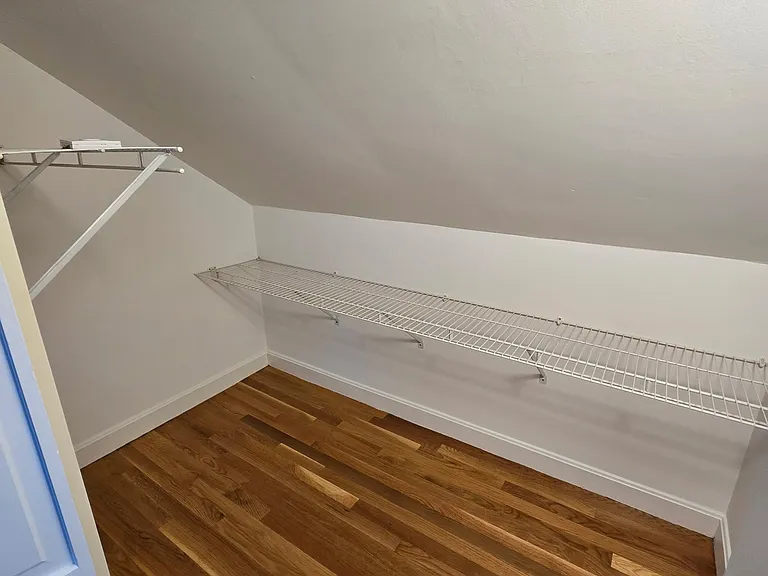 8 Rollins Ct — Photo 16