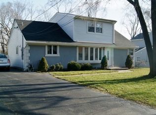 47 Leonard Ter, Wayne, NJ 07470