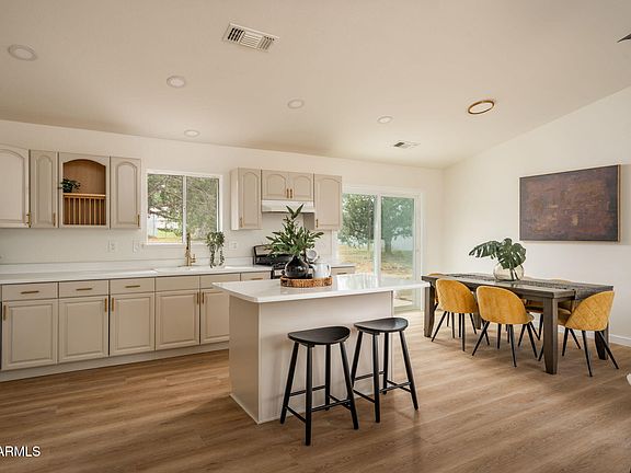 4th image of 4805 E COCHISE Drive
