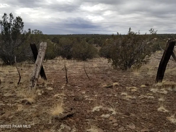 76 Juniper Woods, Ash Fork, AZ 86320