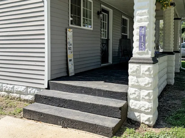 413 N Adrian St, Lyons, OH 43533