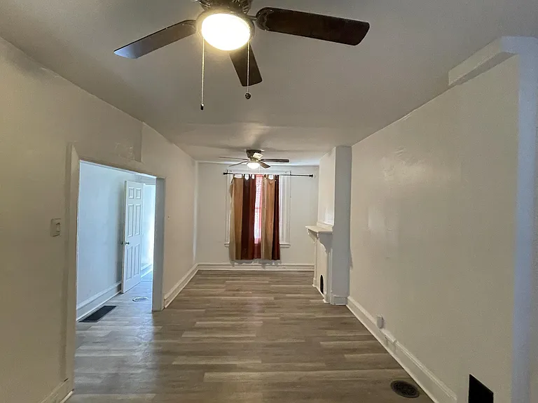 412 N Holly St — Photo 5