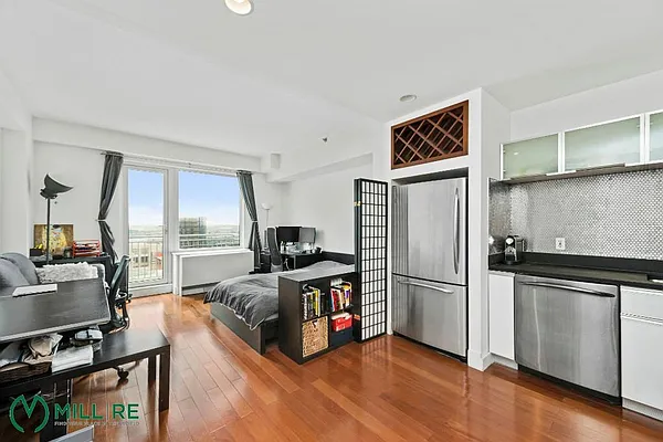 Rented by MiLL RE | media 8