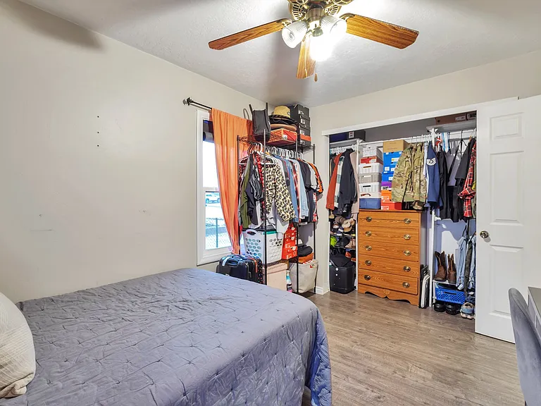 748 E Maple St — Photo 14