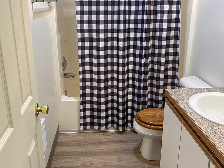 623 NE Larch Ave — Photo 10