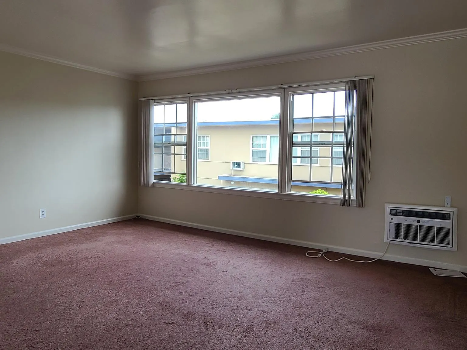 1 bed, 650 sqft, $1,900 — Photo 3