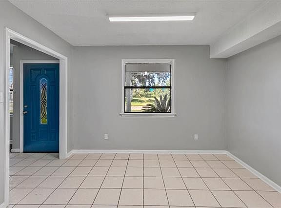 4th image of 2319 Ernest St
